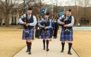 <a href='http://sclxha.azarnewsonline.com'>bet8体育娱乐入口</a>'s commencement exercises are filled with inspiration and moments of joy as the bagpipers walk across the seal on Kaufman Mall. 图Chuck Thomas/ODU