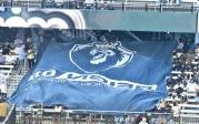 Fans unfurl the “Reign On” the banner at the start of the third quarter. 图Chuck Thomas/ODU